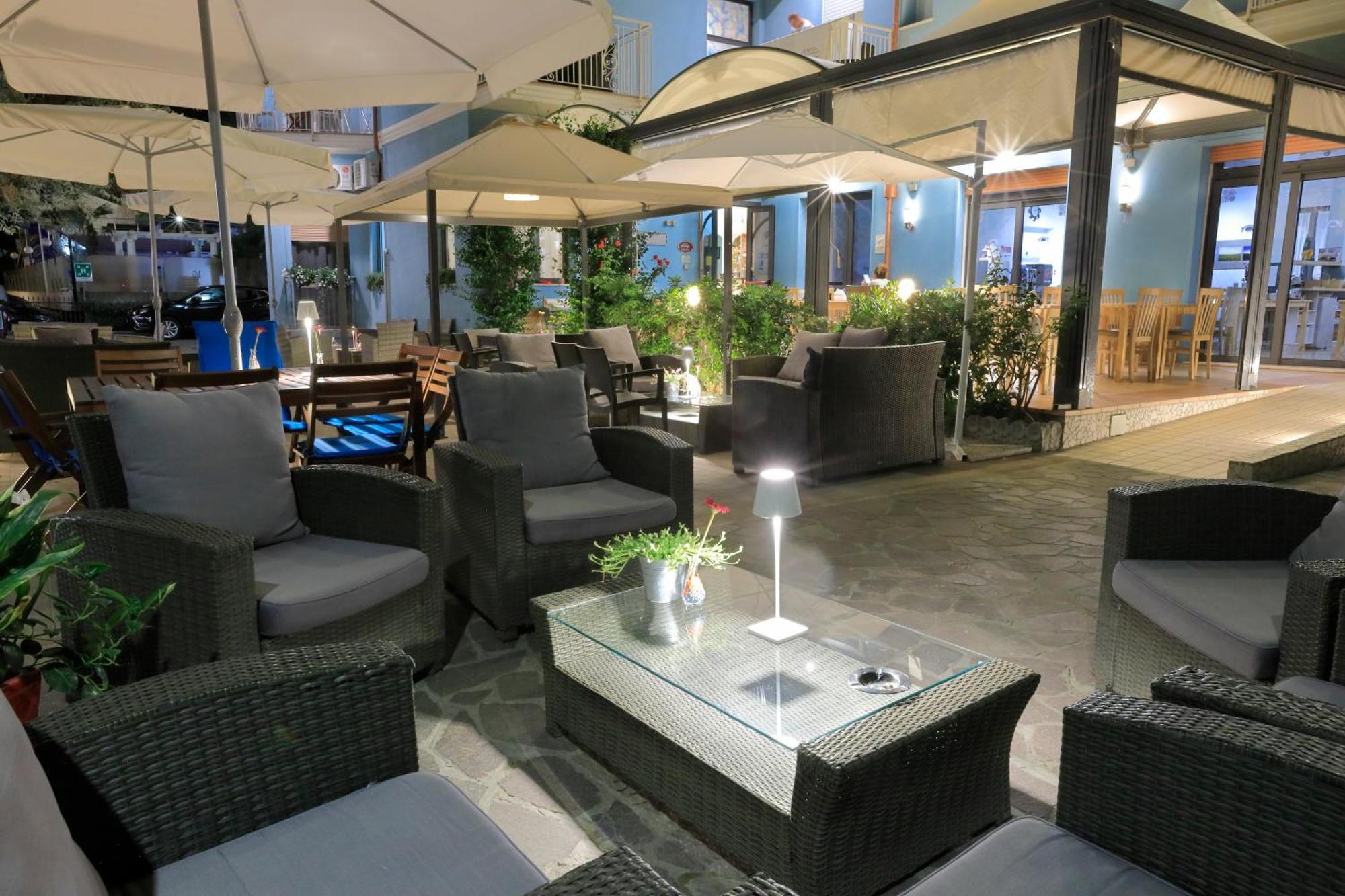 Art Hotel La Perla Bellaria-Igea Marina Exterior foto